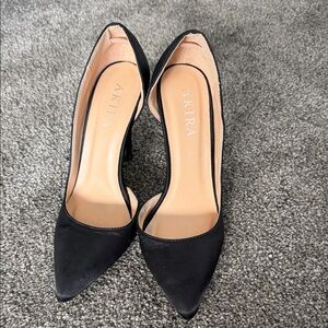 AKIRA Black Pointed-Toe D'Orsay Pumps